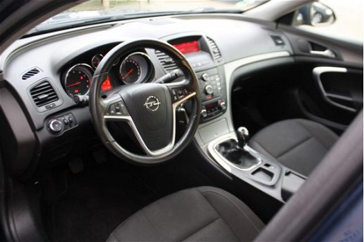 Opel Insignia Sports Tourer - 1.8 EDITION TREKHAAK CLIMA NETTE AUTO - 1