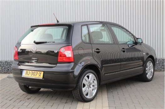 Volkswagen Polo - 1.4-16V Sportline 5 deurs, Airco, 3-12-2020 apk - 1