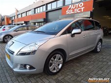 Peugeot 5008 - 1.6 THP GT 5P/ Pano'dak / Trekhaak / PDC