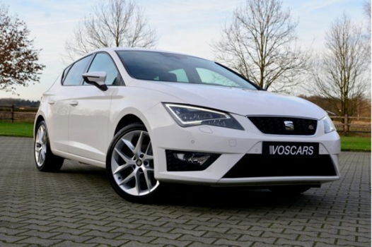 Seat Leon - 1.4 TSI FR * Navi - LED - 18