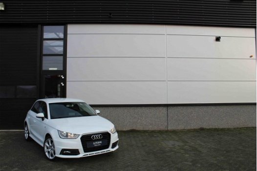 Audi A1 Sportback - 1.0 TFSI Sport Pro Line S S-Line Automaat Multifunctioneel stuurwiel Stoelverwar - 1