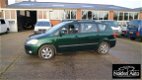 Toyota Avensis Verso - 2.0 16v VVT-i Linea Terra - 1 - Thumbnail