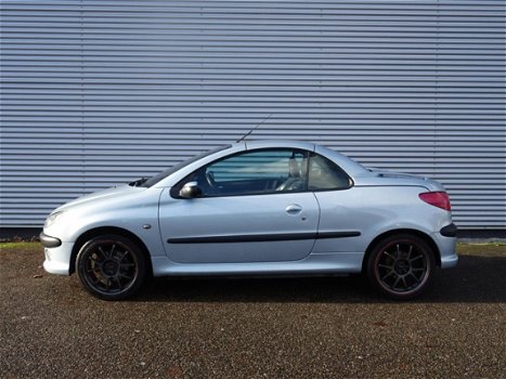 Peugeot 206 CC - 2.0-16V / Nieuwe APK / Airco / elek ramen / INRUIL KOOPJE / - 1