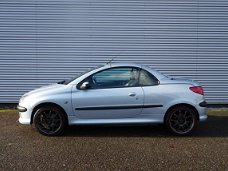 Peugeot 206 CC - 2.0-16V / Nieuwe APK / Airco / elek ramen / INRUIL KOOPJE /