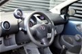 Toyota Aygo - 1.0-12V 5 deurs / Airco / LM Velgen / Nette staat - 1 - Thumbnail