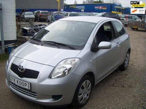 Toyota Yaris - 1.3 VVTi Sol MMT - 1