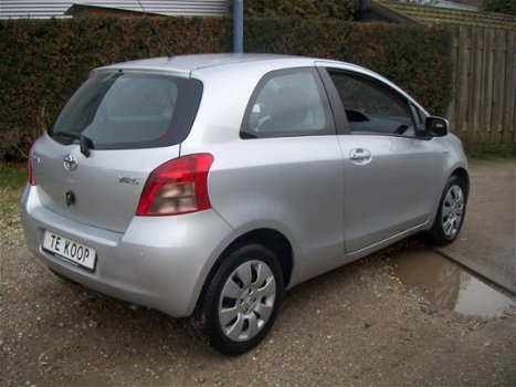 Toyota Yaris - 1.3 VVTi Sol MMT - 1