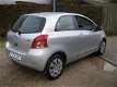 Toyota Yaris - 1.3 VVTi Sol MMT - 1 - Thumbnail