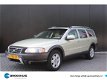 Volvo XC70 - D5 AWD geartronic Momentum | Lederen bekleding / Schuifdak / Memory Seat - 1 - Thumbnail