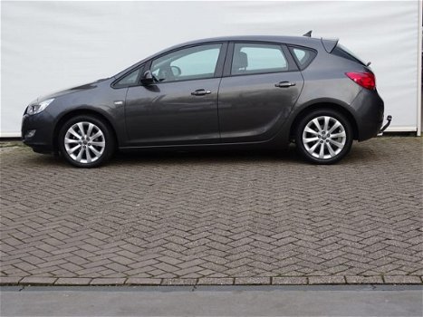 Opel Astra - 1.4 T 140pk ANNIVERSARIE - 1