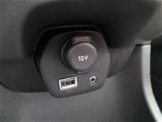 Peugeot 108 - 1.0 e-VTi 72pk 5D Active met Airconditioning RIJKLAAR