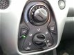 Peugeot 108 - 1.0 e-VTi 72pk 5D Active met Airconditioning RIJKLAAR - 1 - Thumbnail