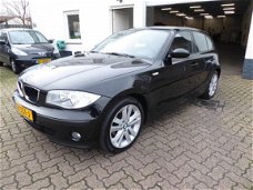 BMW 1-serie - 116i Executive s-drs incl. winterwielenset/ Airco