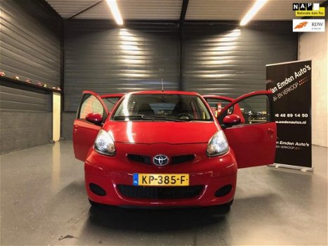 Toyota Aygo - 1.0-12V Access KEURIGE AUTO INRUIL MOGELIJK 5 deur's airco stuurbekrachtiging - 1