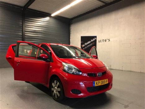 Toyota Aygo - 1.0-12V Access KEURIGE AUTO INRUIL MOGELIJK 5 deur's airco stuurbekrachtiging - 1