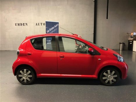 Toyota Aygo - 1.0-12V Access KEURIGE AUTO INRUIL MOGELIJK 5 deur's airco stuurbekrachtiging - 1