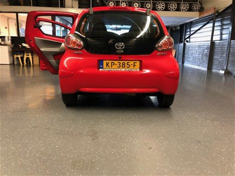 Toyota Aygo - 1.0-12V Access KEURIGE AUTO INRUIL MOGELIJK 5 deur's airco stuurbekrachtiging - 1