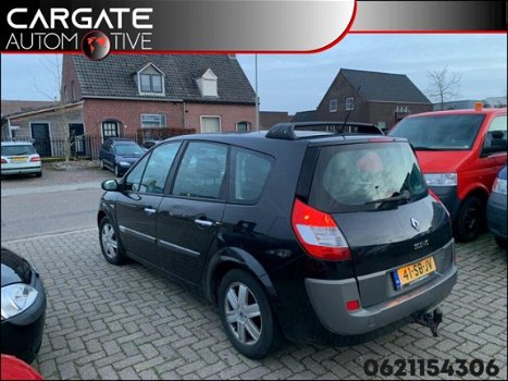 Renault Grand Scénic - 2.0-16V Privilège Luxe - 1