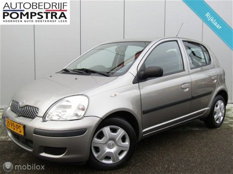 Toyota Yaris - 5 Deurs 1.3 VVT-i Terra AIRCO/CPV/TREKHAAK - 1