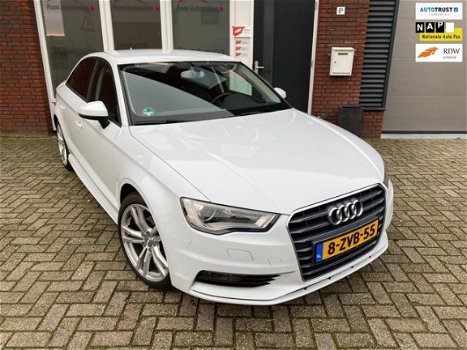 Audi A3 Limousine - 1.6 TDI ultra Attraction Pro Line Plus / Navi / PDC / Cruise / Clima / NAP - 1