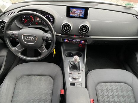 Audi A3 Limousine - 1.6 TDI ultra Attraction Pro Line Plus / Navi / PDC / Cruise / Clima / NAP - 1