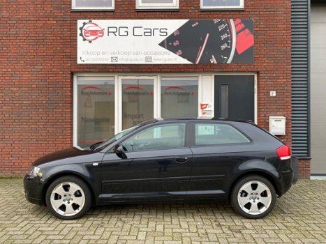 Audi A3 - 1.6 Ambition Pro Line / Clima / Cruise - 1