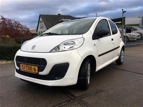 Peugeot 107 - 1.0 Access Accent airco | radio/cd - 1