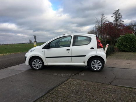 Peugeot 107 - 1.0 Access Accent airco | radio/cd - 1