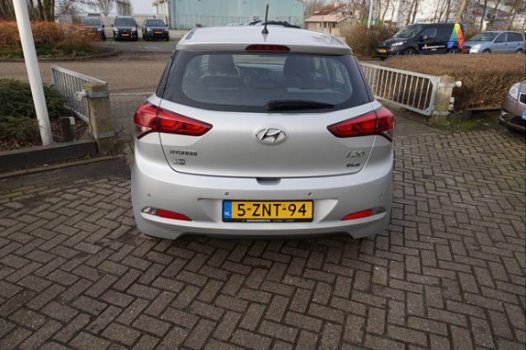 Hyundai i20 - 1.2 HP i-Motion Comfort , led, cruise, airco, 112dkm. RIJKLAARPRIJS incl nw apk/beurt - 1