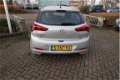 Hyundai i20 - 1.2 HP i-Motion Comfort , led, cruise, airco, 112dkm. RIJKLAARPRIJS incl nw apk/beurt - 1 - Thumbnail