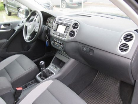 Volkswagen Tiguan - 1.4 TSI SportenStyle - 1