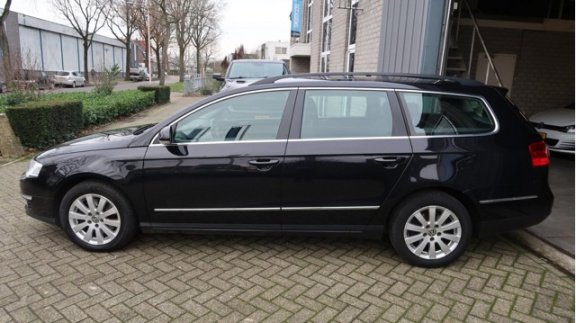 Volkswagen Passat Variant - 1.6 TDI Comfortline BlueMotion NAP - 1