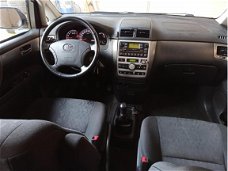 Toyota Avensis Verso - 2.0i Linea Sol 6p