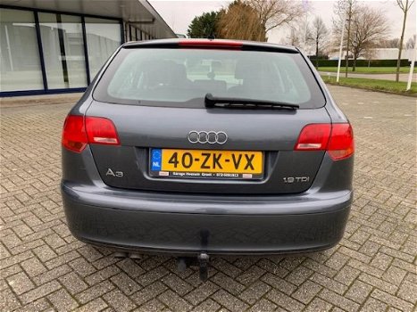 Audi A3 Sportback - 1.9 TDI Attraction Pro Line Business -AUTOMAAT, Met Nieuwe APK, Airco, Trekhaak. - 1