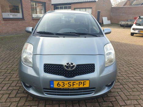 Toyota Yaris - 1.3 VVTi Luna | Nwe APK | Navigatie - 1