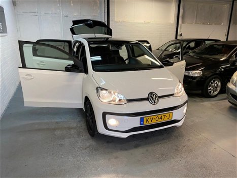 Volkswagen Up! - 1.0 BMT high up NIEUWE APK//5 DEURS//VOLLE UITVOERING - 1