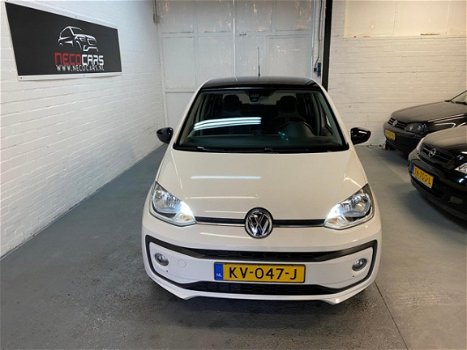 Volkswagen Up! - 1.0 BMT high up NIEUWE APK//5 DEURS//VOLLE UITVOERING - 1