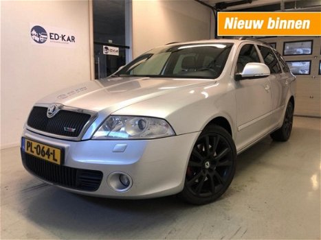 Skoda Octavia Combi - 2.0 TDI RS 170 PK AUT BOM VOL - 1