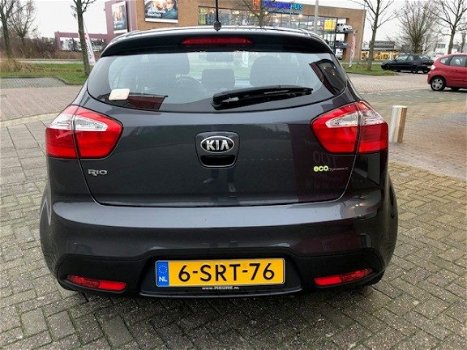 Kia Rio - 1.2 CVVT Comfort Pack Airco 29523 km Leuke Sportieve Rio met 29523 km - 1