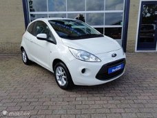 Ford Ka - - 1.2 Champions Edition start/stop Airco Voorruitverwarming Stoelverwarming