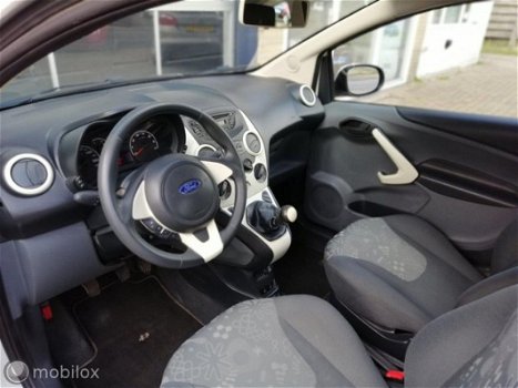 Ford Ka - - 1.2 Champions Edition start/stop Airco Voorruitverwarming Stoelverwarming - 1