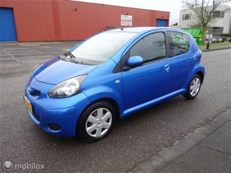 Toyota Aygo - 1.0-12V Comfort Navigator ( AIRCO ) NAVI - 1