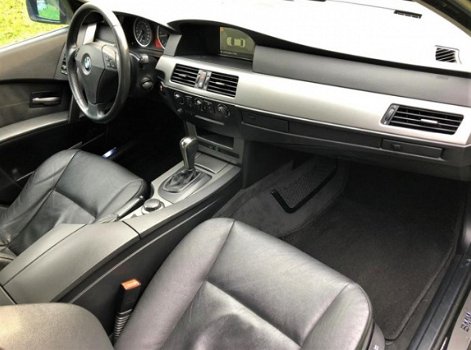 BMW 5-serie - 525d Corporate Automaat. LEDER. 19 INCH. BJ'2006 - 1
