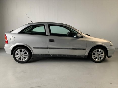 Opel Astra - 1.6 Sport radio/cd 176.119km (ZO MEENEMEN) - 1