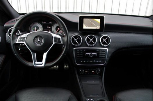 Mercedes-Benz A-klasse - 200 CDI AUT. AMG [ panoramadak camera xenon leder ] - 1