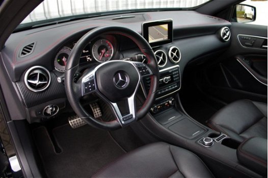 Mercedes-Benz A-klasse - 200 CDI AUT. AMG [ panoramadak camera xenon leder ] - 1