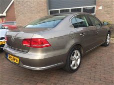 Volkswagen Passat - 1.4 TSI Highline BlueMotion Full Options