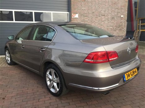 Volkswagen Passat - 1.4 TSI Highline BlueMotion Full Options - 1