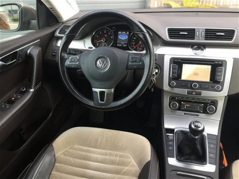 Volkswagen Passat - 1.4 TSI Highline BlueMotion Full Options - 1