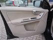 Volvo XC60 - 2.4D aut. AWD Momentum - 1 - Thumbnail